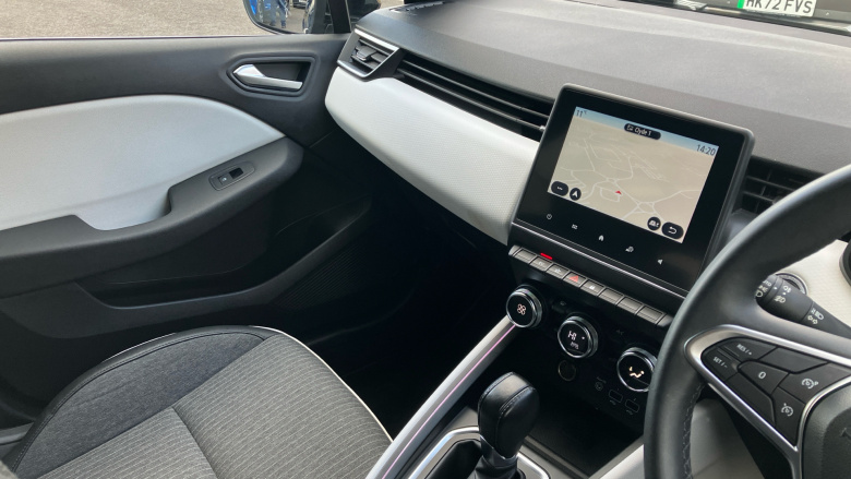 Renault Clio 1.6 E-TECH full hybrid 145 Techno 5dr Auto Hybrid Hatchback